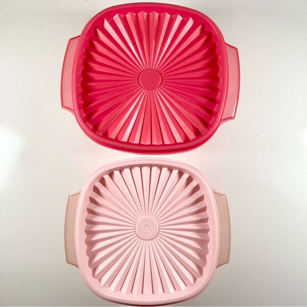Two Tupperware Servalier Bowls in Shades of Pink 838 and 840 - Picture 5 of 13